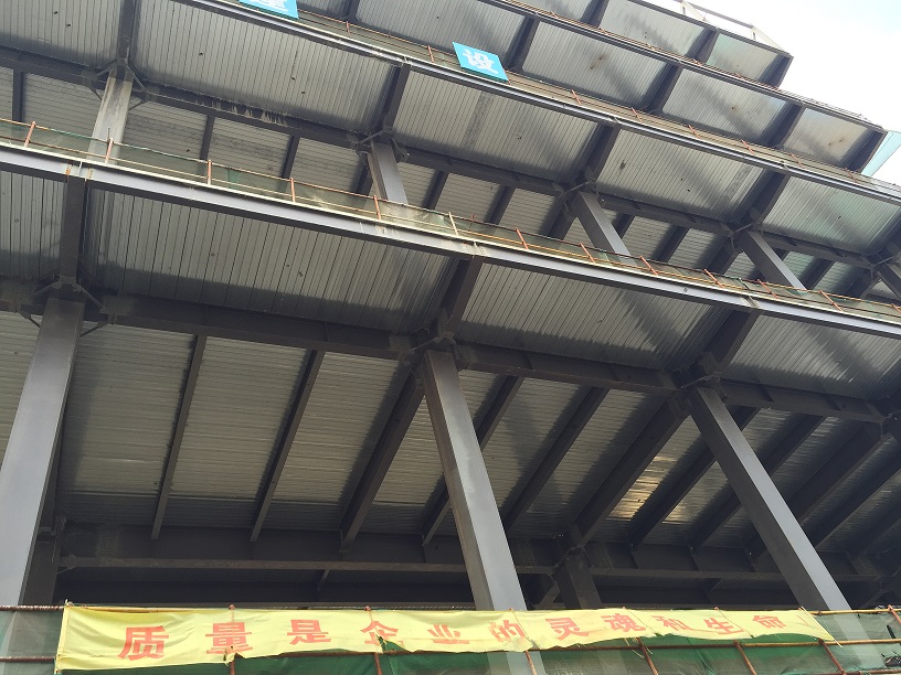 拓佳钢构YXB65-185-555楼承板在湖北鼎杰奥迪汽车城市展厅工程应用